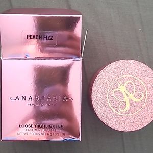New 🆕 Anastasia Beverley hills loose highlighter powder
